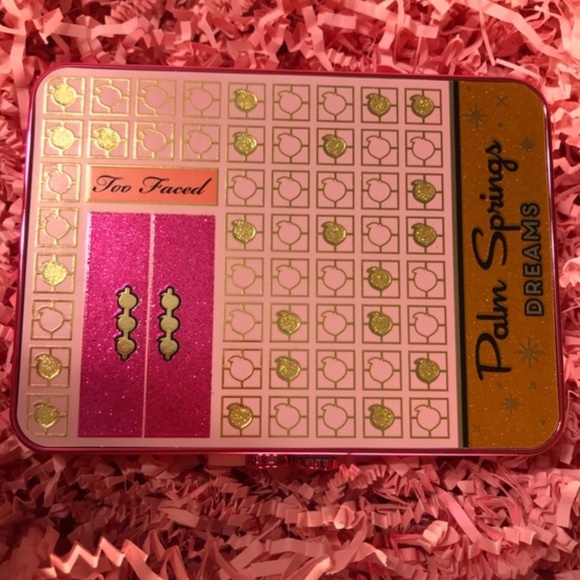 The Too Faced Palm Spring Dreams Palette! - Picture 5 of 10
